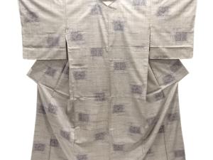 未使用品　仕立て上がり　花唐草模様織り出し本場泥大島紬着物(5マルキ)